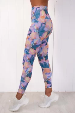 Onzie High Rise Legging - Flora Aura -Sportswear Shop DSC 5406 scaled