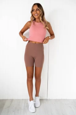 NKD Refine Shorts - Mocha -Sportswear Shop DSC 7420 80ec2a0d 21ee 4996 9f77 9a77071f8656 scaled