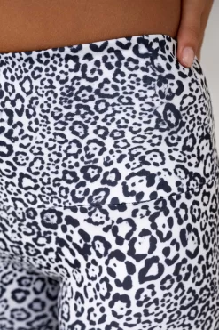 Onzie Snow Cub High Rise Mini Bike Short -Sportswear Shop DSC 9159 scaled