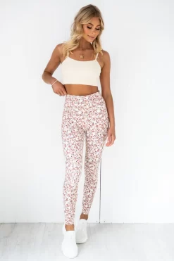 Aim'n Oat White Luxe Seamless Strap Bra 14 Aim'n Oat White Luxe Seamless Strap Bra -Sportswear Shop PUREDASH 0015 scaled