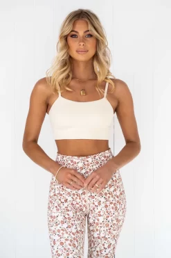 Aim'n Oat White Luxe Seamless Strap Bra 12 Aim'n Oat White Luxe Seamless Strap Bra -Sportswear Shop PUREDASH 0020 scaled