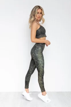 Aim'n Cobra Logo Strap Bra -Sportswear Shop PureDash 164 a438cc92 13d1 4d4a ad6e e29b66a9fd62