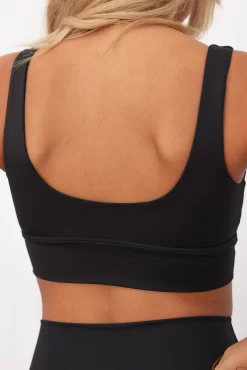 Aim'n Black College Core Bra -Sportswear Shop PureDash 167 5df52f4b 97a2 48a5 b2da 6c94bd6fe412