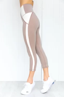 Kutu 7/8 Legging - Labrador -Sportswear Shop PureDash 320 3f79960f e699 4e03 a88a ce3b08c48466