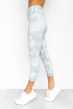 Mystic 3/4 Legging - Mist -Sportswear Shop PureDash 357 95599e43 5636 46c8 bb6a a4233a5b0fb4