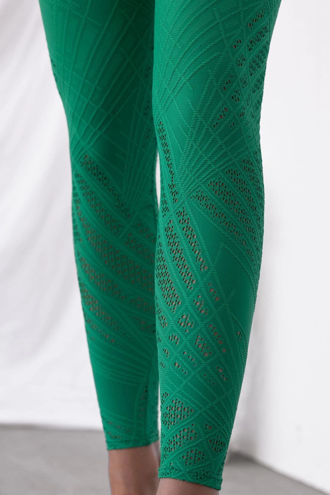 Onzie Selenite 7/8 Tights - Forest 6 Onzie Selenite 7/8 Tights - Forest - Image 6