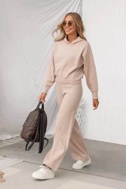 Onzie Crop Hoodie - Oatmeal -Sportswear Shop PureDash Ella 428 1 5925f0c1 def1 48b9 b3e4 67bf9da64219