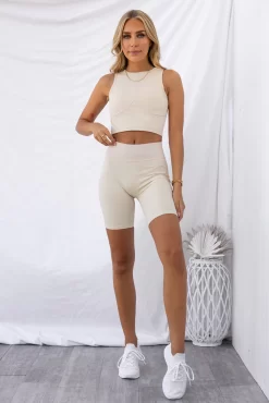 KG Luxe Crop Top - Cream -Sportswear Shop PureDash03 01 2023 445 37cbc28f d4cb 48ea 8014 9921beb479f6