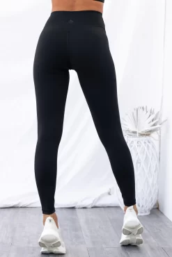 Cross Over Leggings - Black -Sportswear Shop PureDash03 11 2022 180
