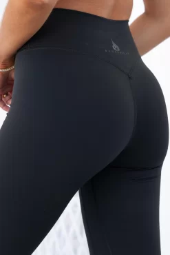 Cross Over Leggings - Black -Sportswear Shop PureDash03 11 2022 186