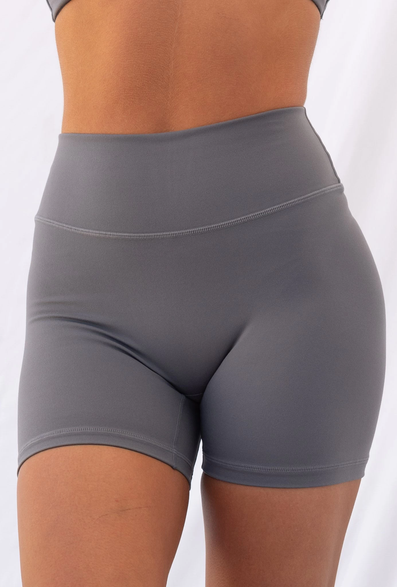 Zero Rise Everyday Midway Shorts - Carbon 3 Zero Rise Everyday Midway Shorts - Carbon - Image 3